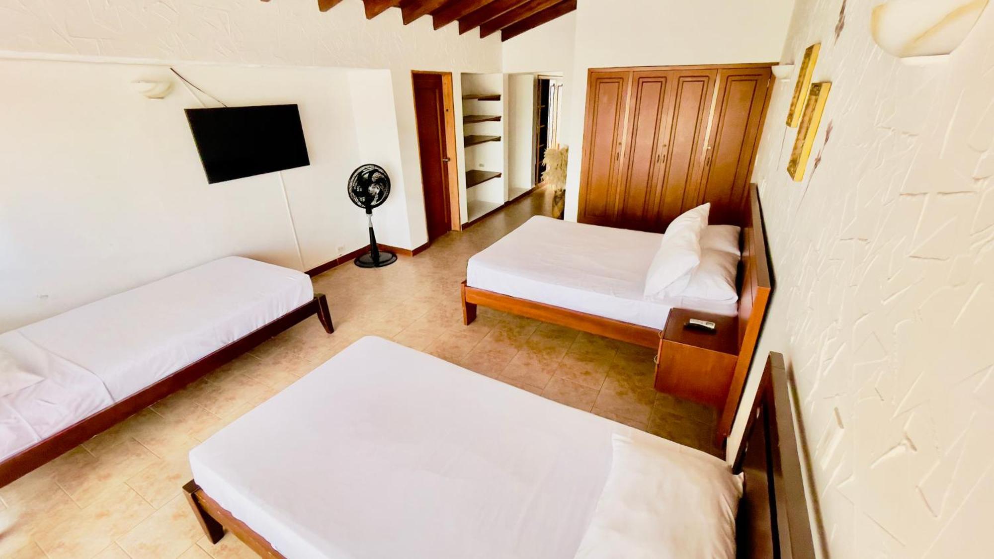 Loto Del Viento Hotel Cartago Kültér fotó