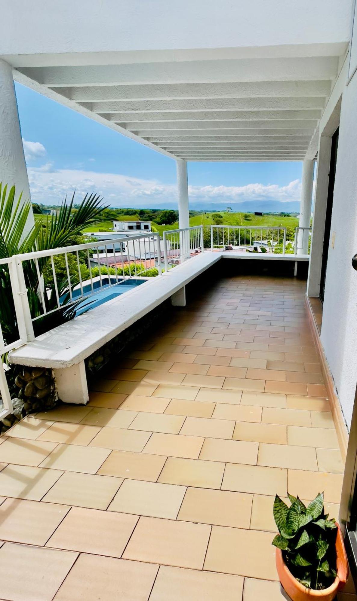 Loto Del Viento Hotel Cartago Kültér fotó